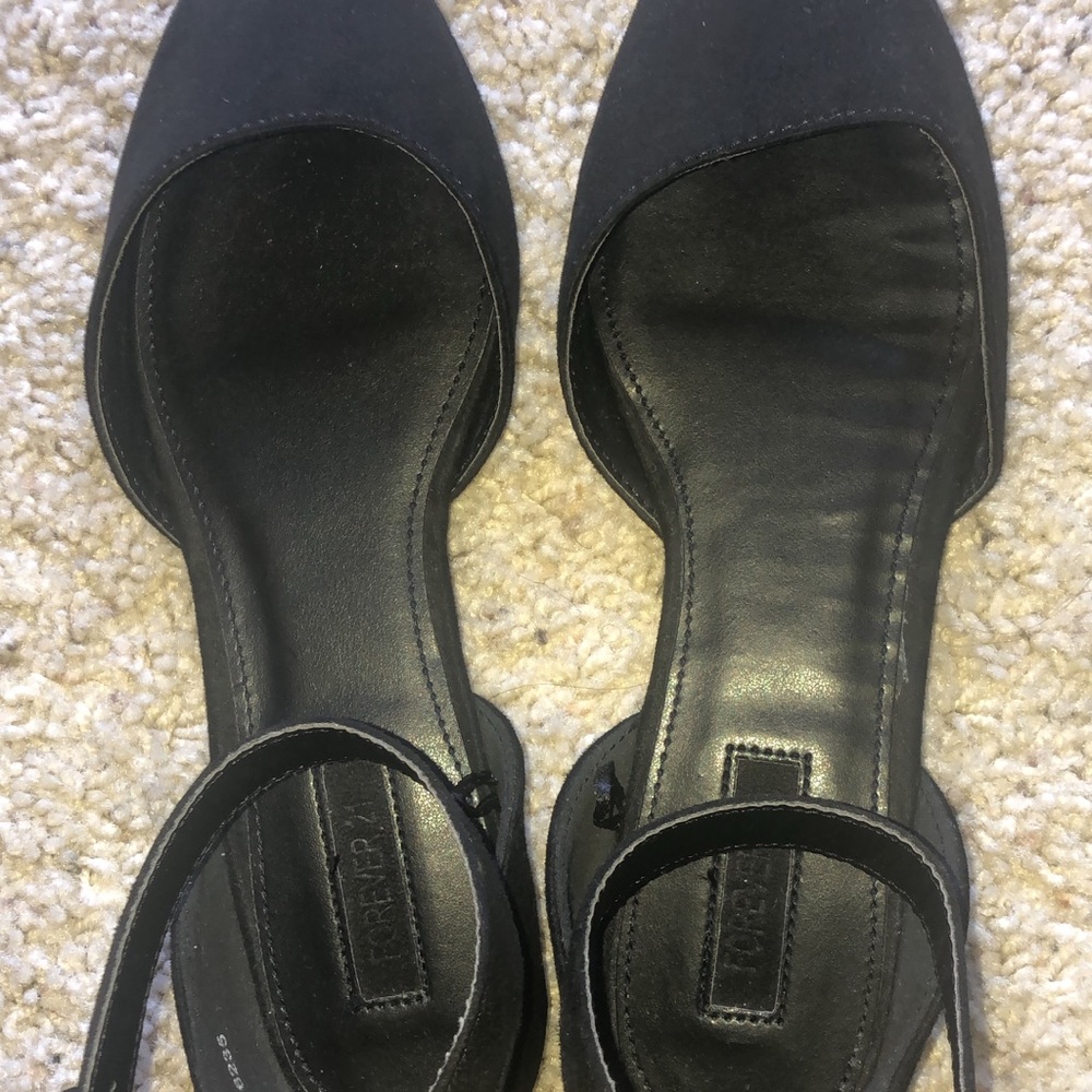 COPY - Forever 21 flat pointy shoes size 7